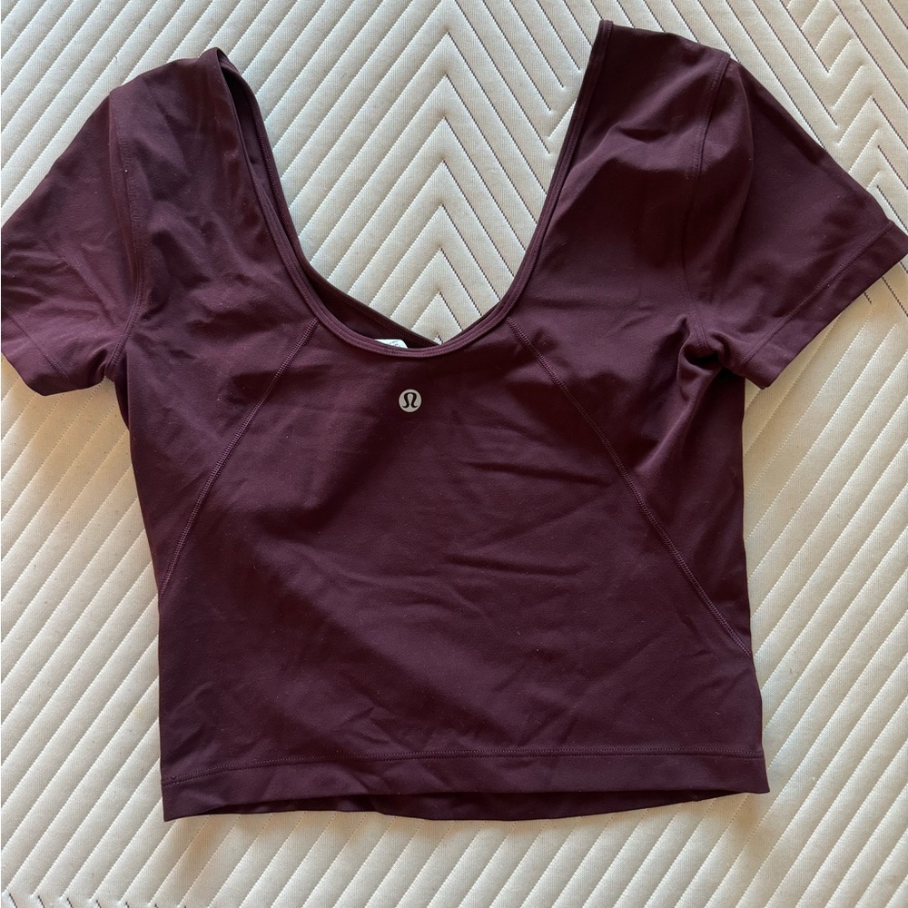 Lululemon crop top
